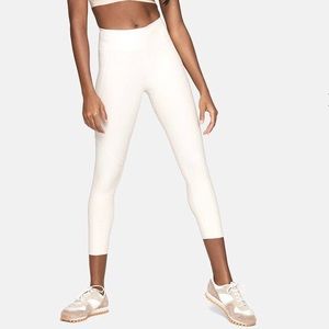 Outdoor Voices 3/4 Warmup Leggings in Oatmeal